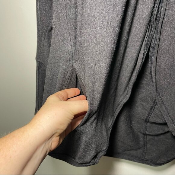 Lululemon women's Heathered Mod Black To & Flow Wrap oversized cardigan in US 2 - Picture 7 of 11